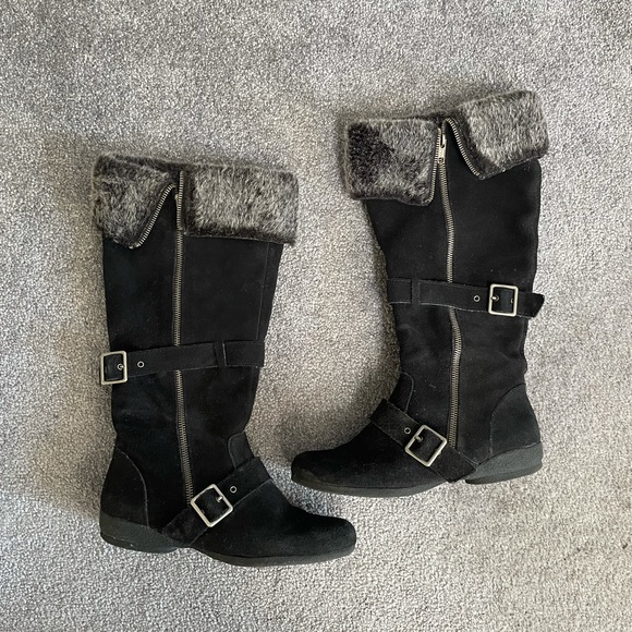 Black Suede Faux Fur Boots - Picture 1 of 5